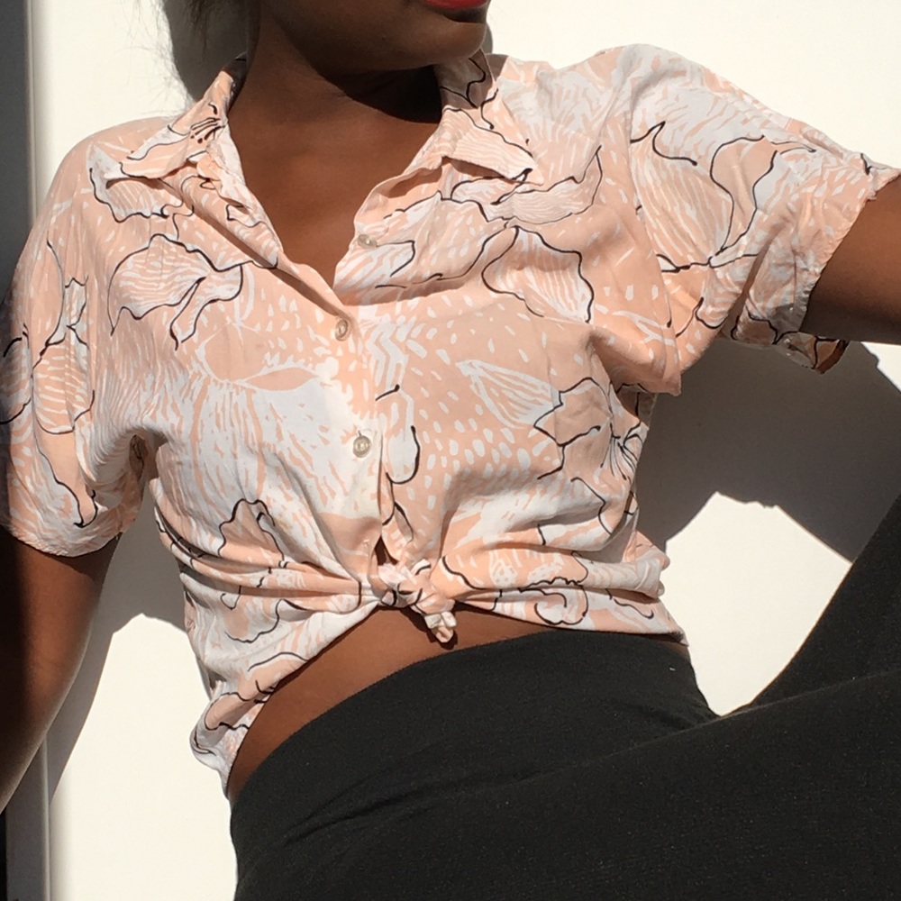 Vintage Short Sleeve Blouse - Picture 5 of 6
